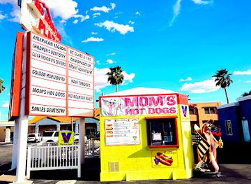 nevada/boulder-city/restaurant/moms-hot-dogs