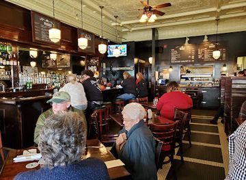 michigan/mackinac-island/restaurant/millie-s-on-main