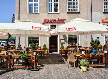 poland/gdansk/restaurant/pyra-bar