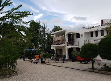 haiti/gonaives/restaurant/paradis-village