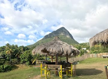 saint-lucia/pitons/restaurant/shackaville