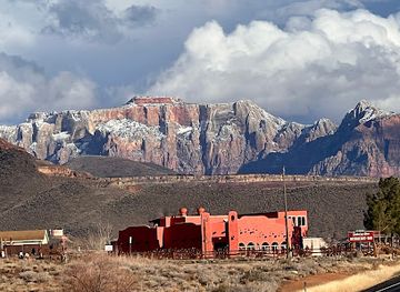 utah/dixie-national-forest/restaurant/balcony-one