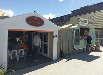 new-zealand/wanaka/restaurant/charlie-brown-crepes