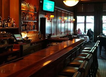 ohio/cleveland/restaurant/johnny-s-downtown