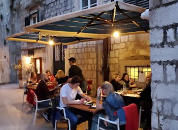 croatia/dubrovnik/restaurant/azur