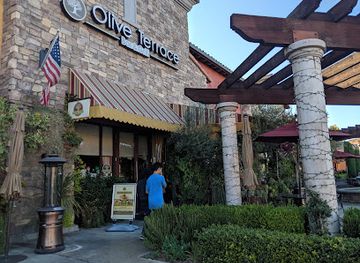 california/santa-clarita/restaurant/olive-terrace-bar-grill
