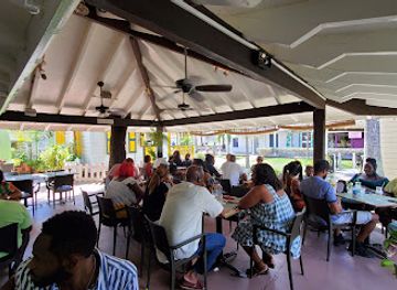 antigua-and-barbuda/saint-peter/restaurant/cutie-s