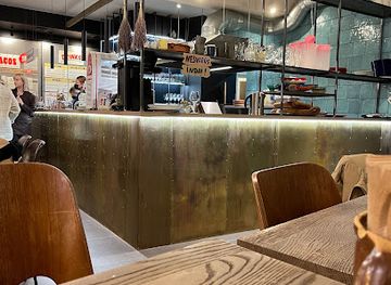 lithuania/vilnius/naujamiestis/restaurant/donde