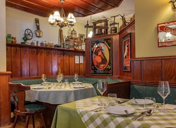 hungary/central-transdanubia/restaurant/oreg-pres-etterem