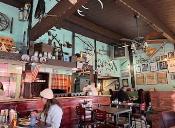 california/san-leandro/restaurant/pelton-cafe