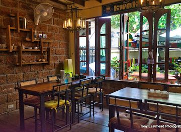 thailand/udon-thani/restaurant/brick-house-inn