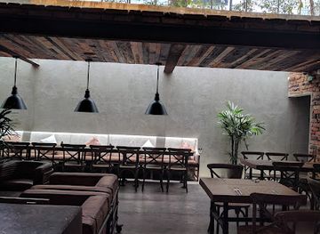 ecuador/northwest-coast/restaurant/zazu