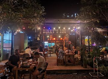 thailand/doi-suthep-pui-national-park/restaurant/dinky-s-bbq