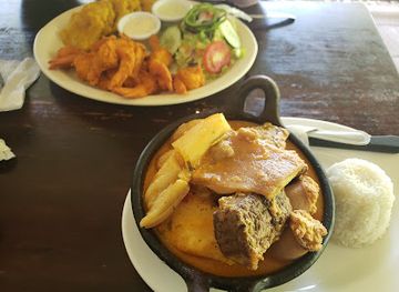 honduras/olancho-region/restaurant/restaurante-el-viejo-corral