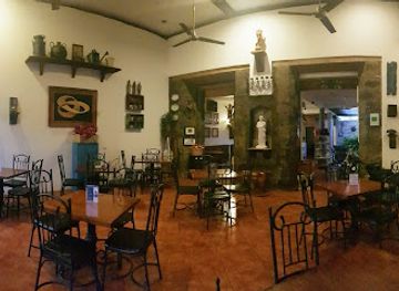 nicaragua/leonese-plains/restaurant/restaurante-casa-vieja