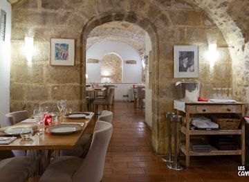 france/provence/restaurant/restaurant-les-caves-henri-iv
