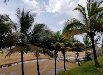liberia/grand-bassa-county/restaurant/silver-beach