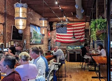 massachusetts/martha-s-vineyard/restaurant/the-port-hunter