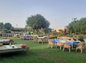 pakistan/southern-punjab/restaurant/laal-havelee-restaurants