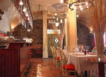 Le Colonial