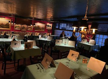 pennsylvania/reading/restaurant/mom-chaffe-s-cellarette