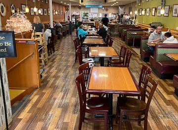 north-dakota/minot/restaurant/charlie-s-main-street-cafe