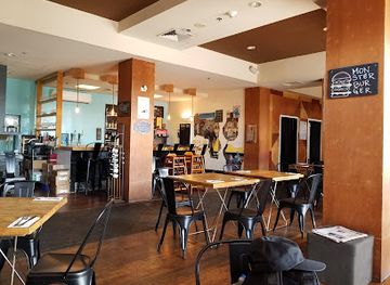 guam/fai-fai-beach/restaurant/delmonico-kitchen-and-bar