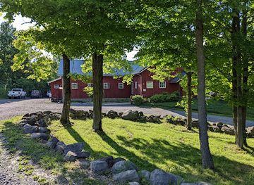 new-york/finger-lakes-region/restaurant/elderberry-pond-restaurant