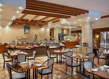 cameroon/kalamaloue-national-park/restaurant/le-safoutier-restaurant