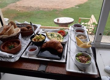 libya/zuwara/restaurant/lavina-house