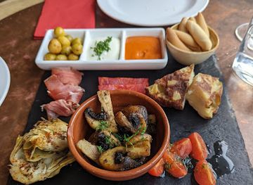 united-kingdom/warwickshire/restaurant/tasca-dali