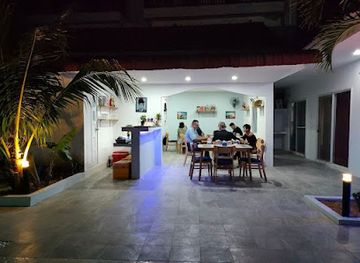cambodia/sihanoukville/restaurant/toto-pizza