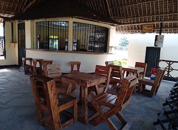 tanzania/tanga/restaurant/seromejoes-restaurant