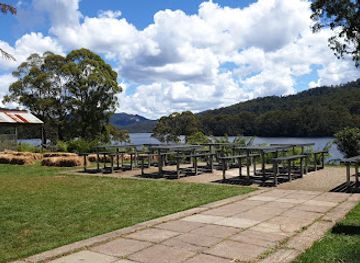 australia/cradle-mountain-lake-st-clair-national-park/restaurant/tullah-lakeside-bar-grill