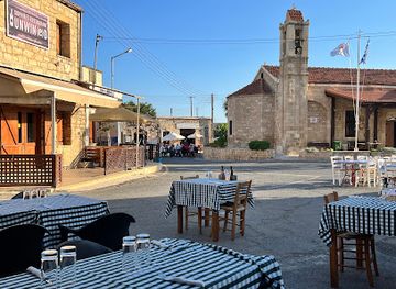 cyprus/cedar-valley/restaurant/gabriels-tavern-kouklia