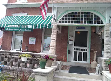 LaBinnah Bistro