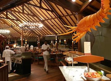maldives/raa-atoll/restaurant/main-restaurant