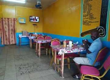 gabon/lambarene/restaurant/cafeteria-nayerissa-aminou