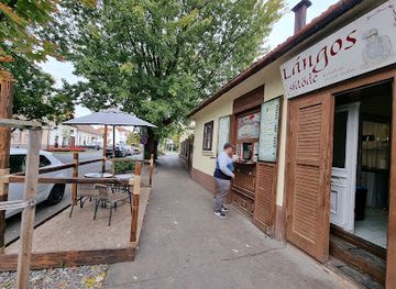 hungary/zemplen-mountains/restaurant/langos-sutode
