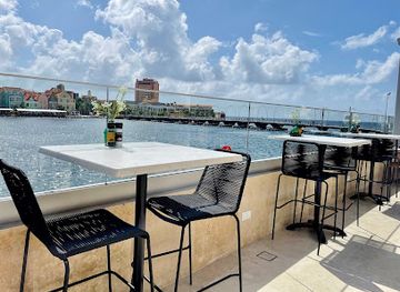 curacao/otrobanda/restaurant/harbor-restaurant-curacao