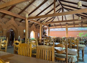 myanmar-burma/bagan/new-bagan/restaurant/7-sisters-restaurant