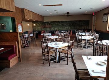 new-york/adirondack-mountains/restaurant/trail-break-at-schroon-lake-dining-lodging