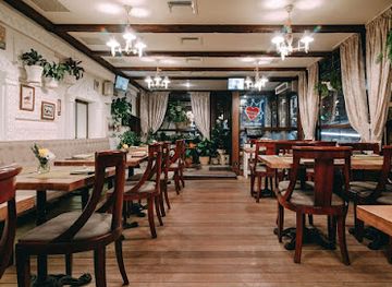 ukraine/kyiv-reservoir/restaurant/petrus