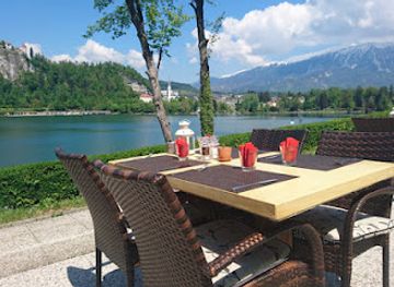 slovenia/lake-bled/restaurant/restavracija-vila-ajda-dax-apartma