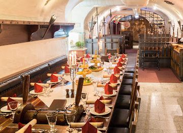 germany/dresden/altstadt/restaurant/pulverturm