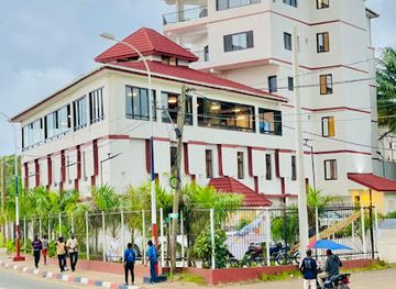 liberia/bomi-county/restaurant/monroe-chicken-and-monroe-bar-grill