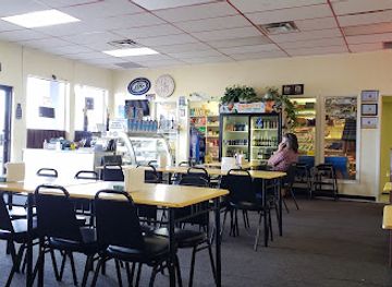 idaho/shoshone-falls/restaurant/emma-s-cafe-market