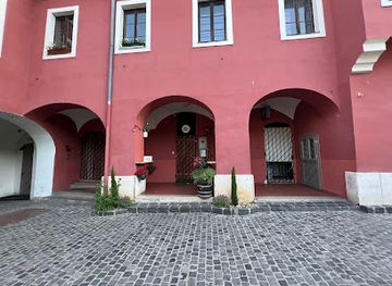 hungary/veszprem/restaurant/tamas-batya-kunyhoja-gyorsetterem