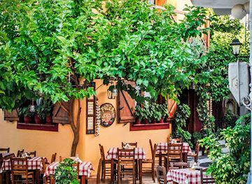 greece/skiathos/restaurant/gravisi