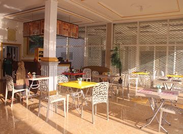 equatorial-guinea/malabo-bay/restaurant/merkaguinea-com